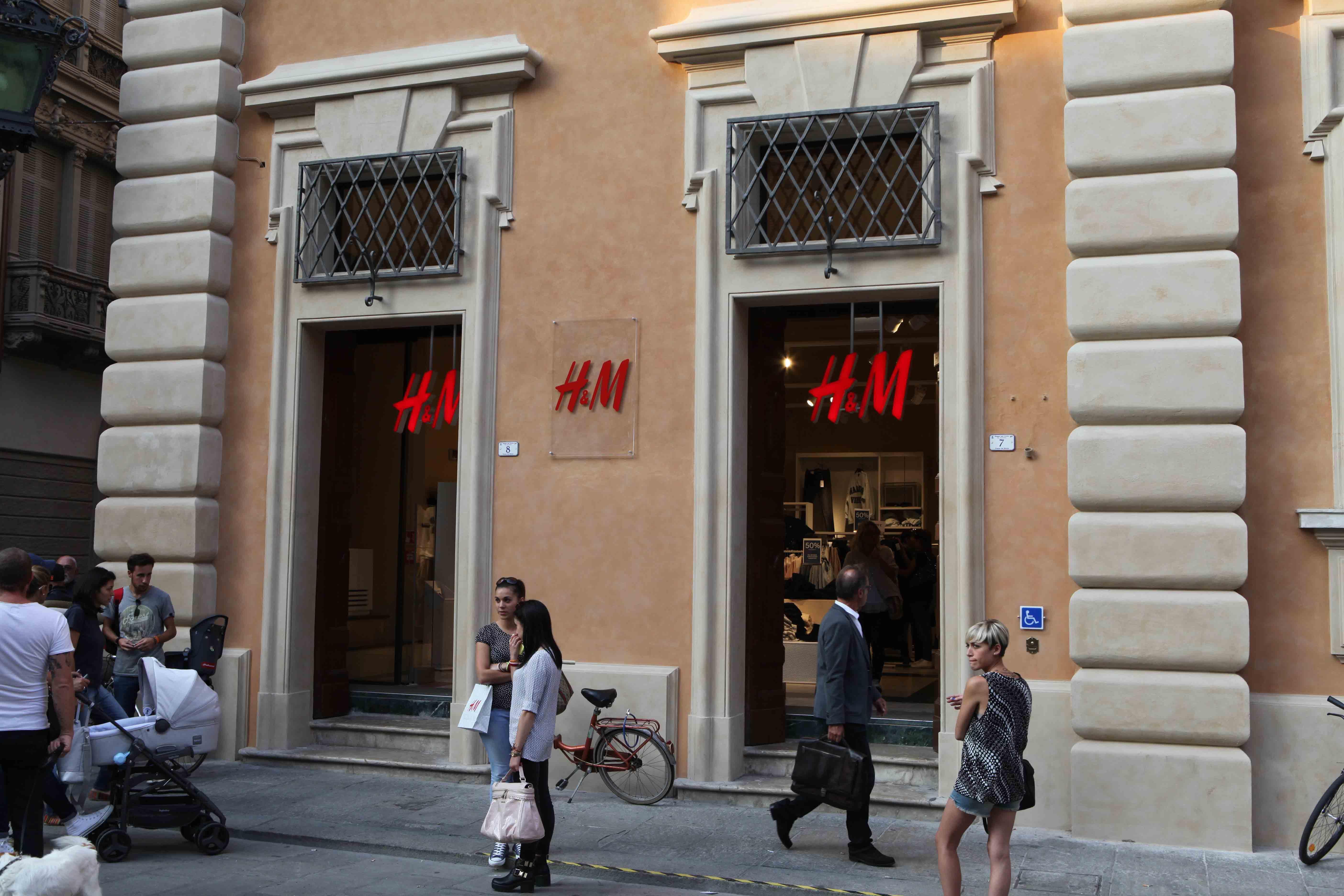 Primo furto da H&amp;M: bottino da 1.500 euro