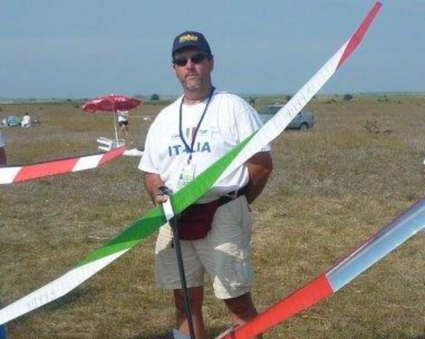 Restituito l’aeromodello portato via al campione 