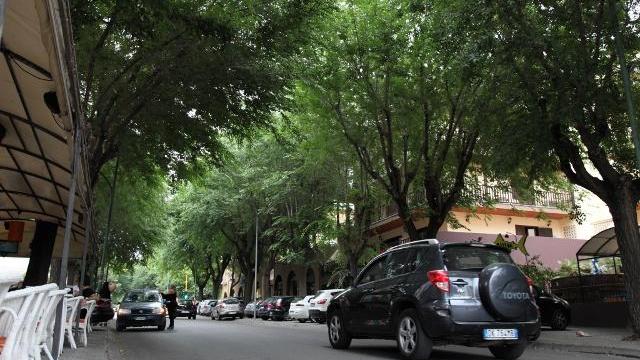 Sesso in auto davanti a un minore, lui libero e lei in carcere