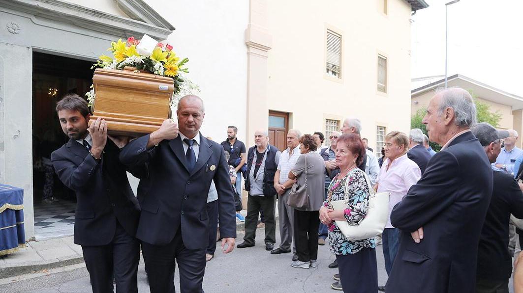 Chiesa gremita per l'ultimo saluto al fondatore del Concorde