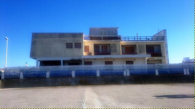 Deliberato l’esproprio del Miramare: l’ex hotel Esit sarà demolito 