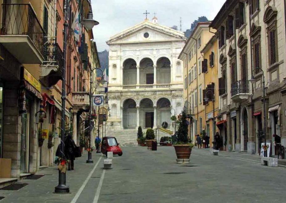 Scissione nel Ccn del centro nasce una nuova associazione 