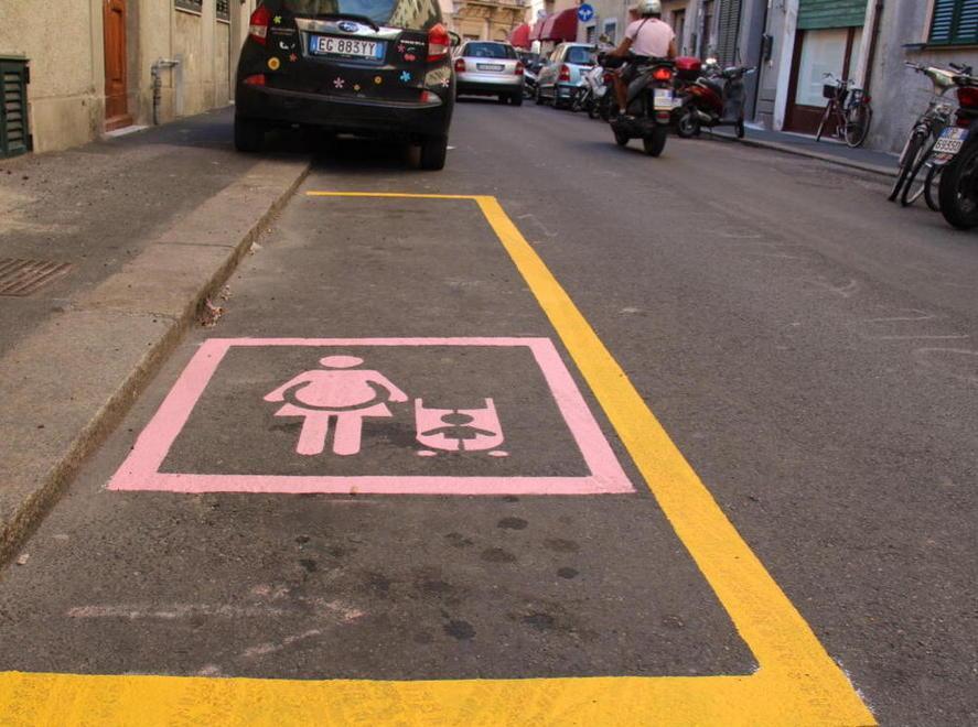 Spuntano i “parcheggi rosa” ma il regolamento?