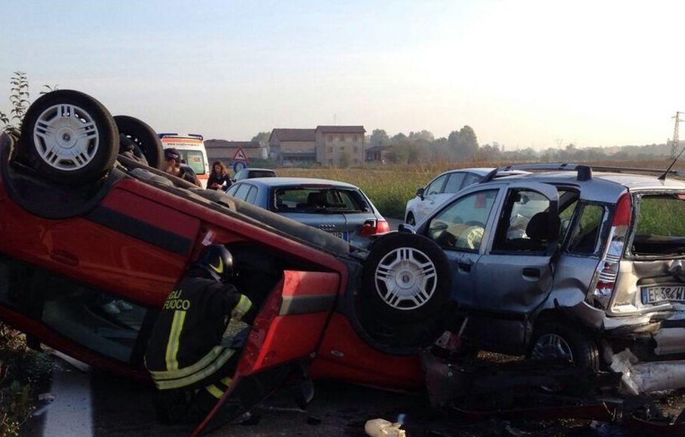 Schianto in tangenziale, traffico in tilt