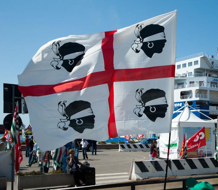 L’appello: i circoli sardi in Germania sono al verde 