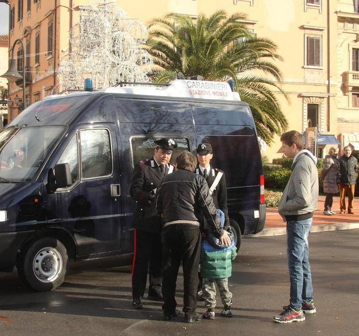Raffica di controlli con la stazione mobile dell’Arma