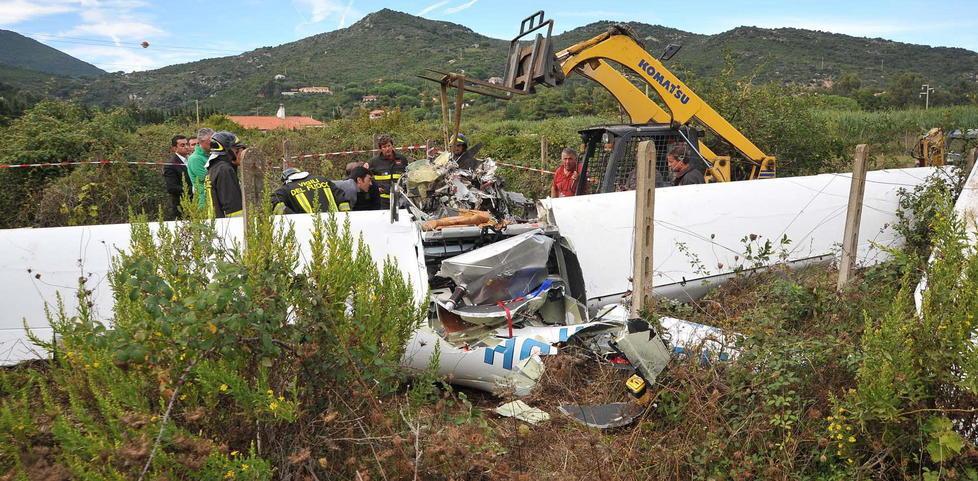 «Oddio», poi lo schianto ma è giallo su chi pilotasse 