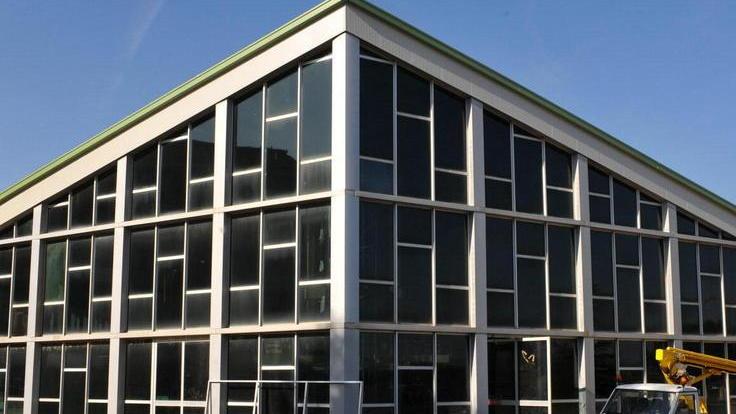 Piscina ancora chiusa, insorge l’opposizione