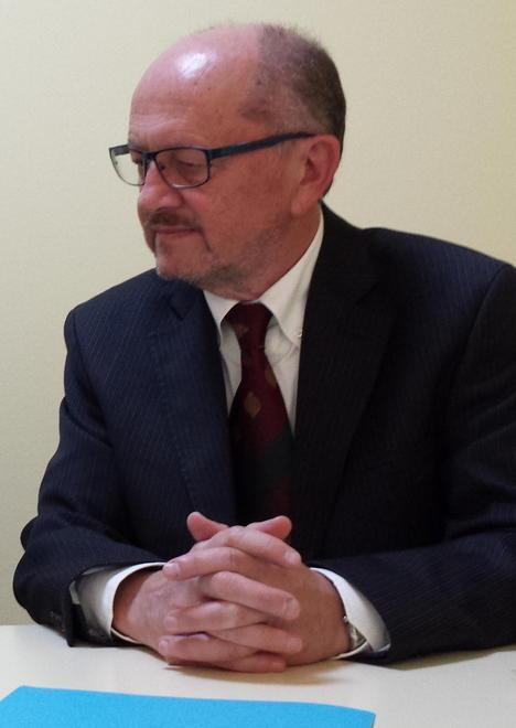 «C’è una contrazione della sanità pubblica nel silenzio generale» 