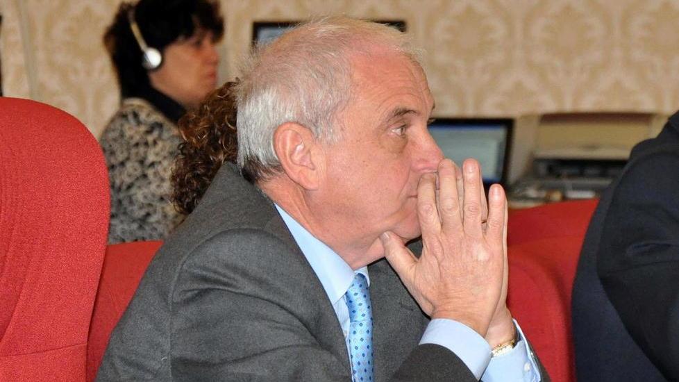 L’allarme di Kutufà: ipotesi “anatra zoppa”