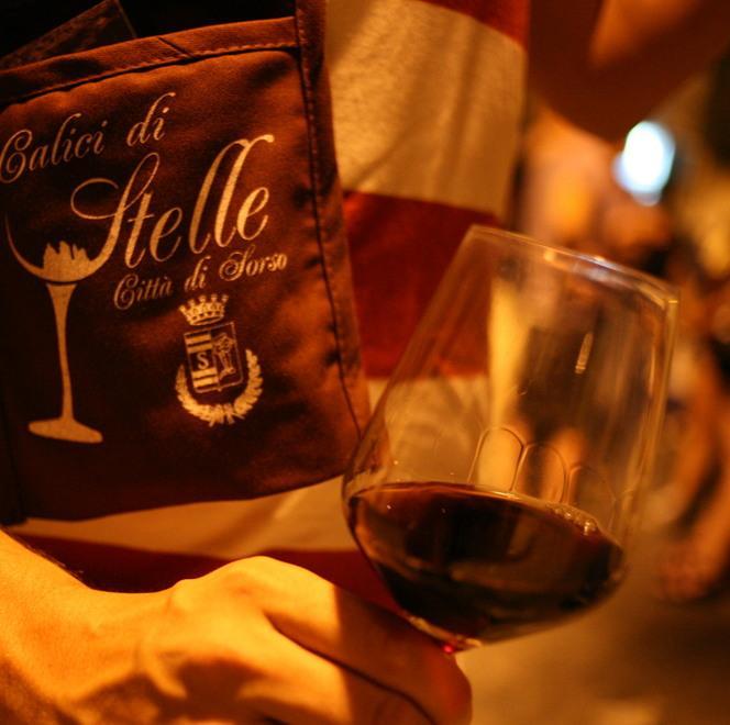 Bufera sui Calici di stelle: «Spese pazze del Comune» 