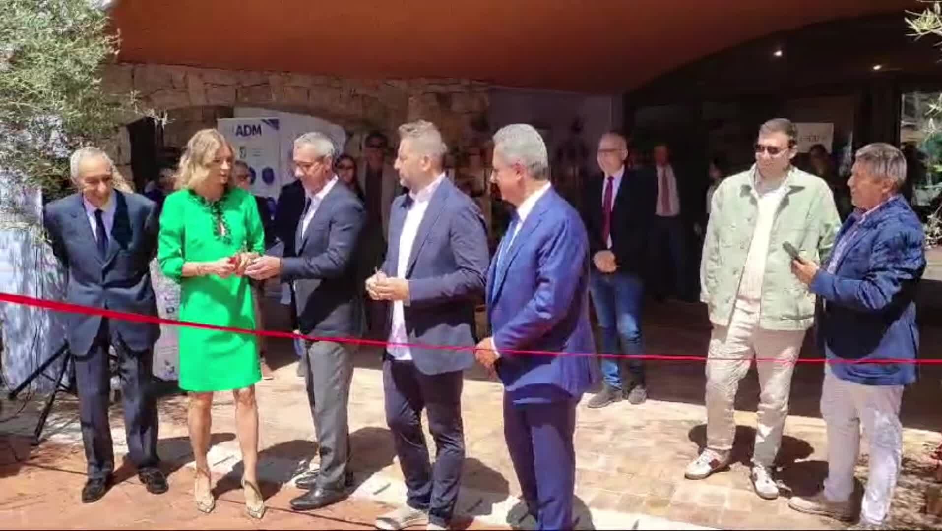 Martina Colombari inaugura il Porto Cervo Wine festival La Nuova Sardegna