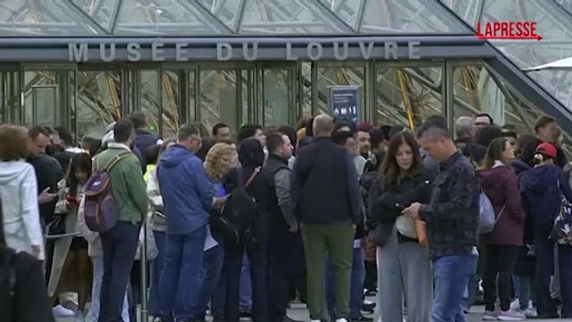 Francia, riapre il Louvre a tre giorni dal furto - Il Tirreno