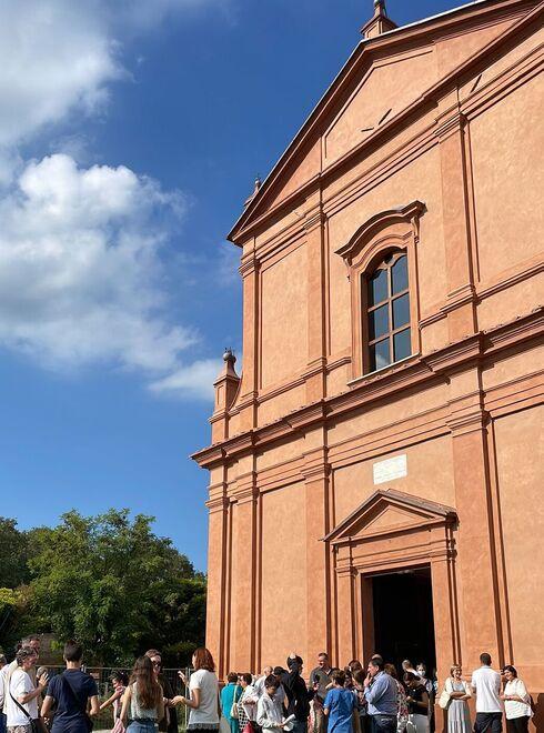 San Prospero A dieci anni dal sisma la chiesa di Staggia restituita