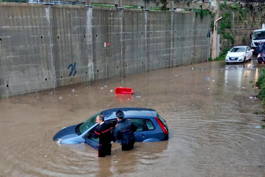 Bomba D'acqua Nel Cilento, Tanta Paura E Danni Ingenti. Allagata S ...