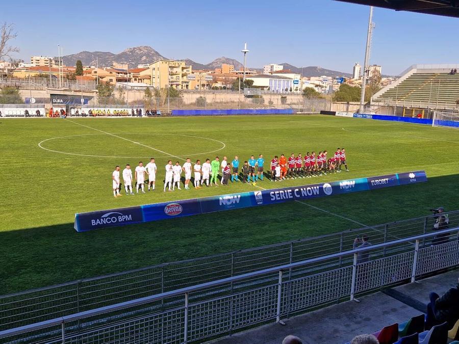 L Olbia supera l Arezzo 1 0 e torna a vincere dopo un eternit La