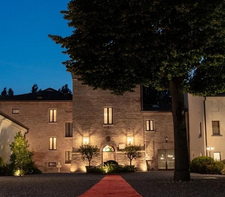 Mirandola, Villa La Personala piace negli Usa. Anche Forbes ne celebra ...