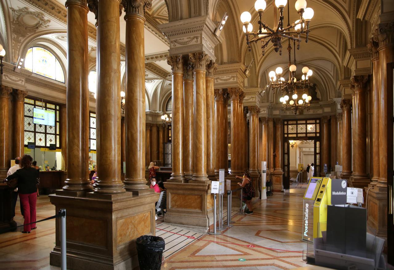 https://api-sites-prd.saegroup.abinsula.com/api/social/image/contentid/policy:1.100709529:1747819204/LIVORNO_PALAZZO_DELLE_POSTE_CENTRALE_DI_VIA_CAIROLI_ATRIO_02WOKI.jpg
