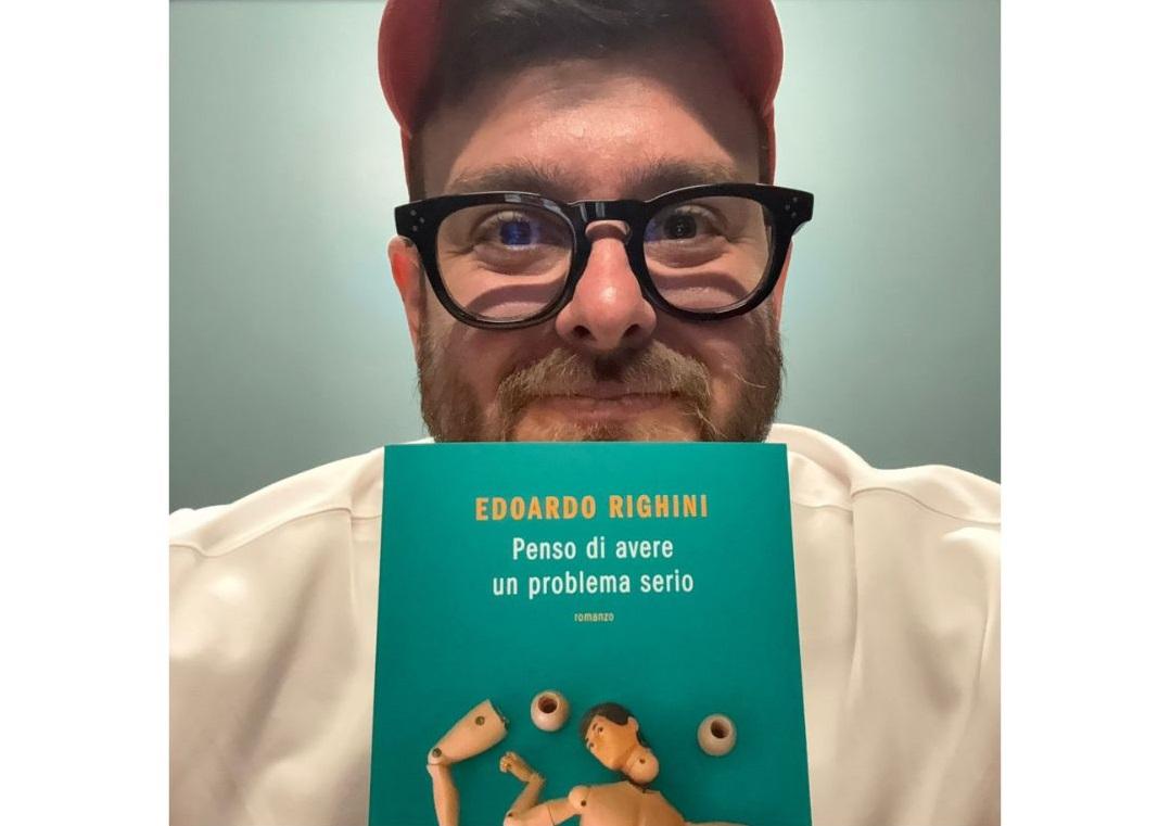 Edoardo Righini e il primo libro “Penso di avere un problema serio ...