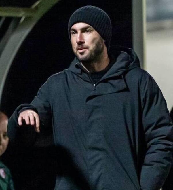 Cassani vola a Londra: quando l'ambizione incontra l'umiltà