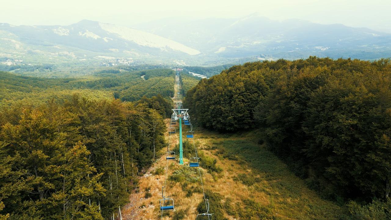 Febbio Ski Resort Funding Cut: Ministry Silence Sparks Outrage