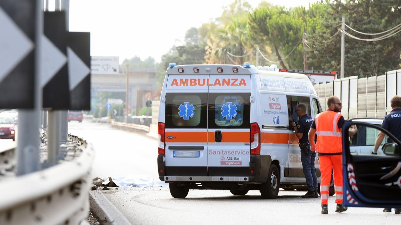 Scontro auto-bus: due vittime e un ferito sulla statale 655 Bradanica a ...