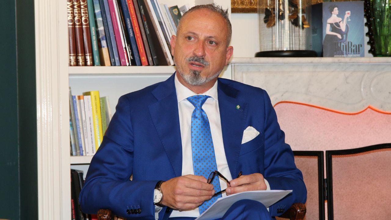 https://api-sites-prd.saegroup.abinsula.com/api/social/image/contentid/policy:1.100870962:1779092481/Insulti%20omofobi%20al%20consigliere%20comunale%20Alessandro%20Santini,%20candidato.jpg