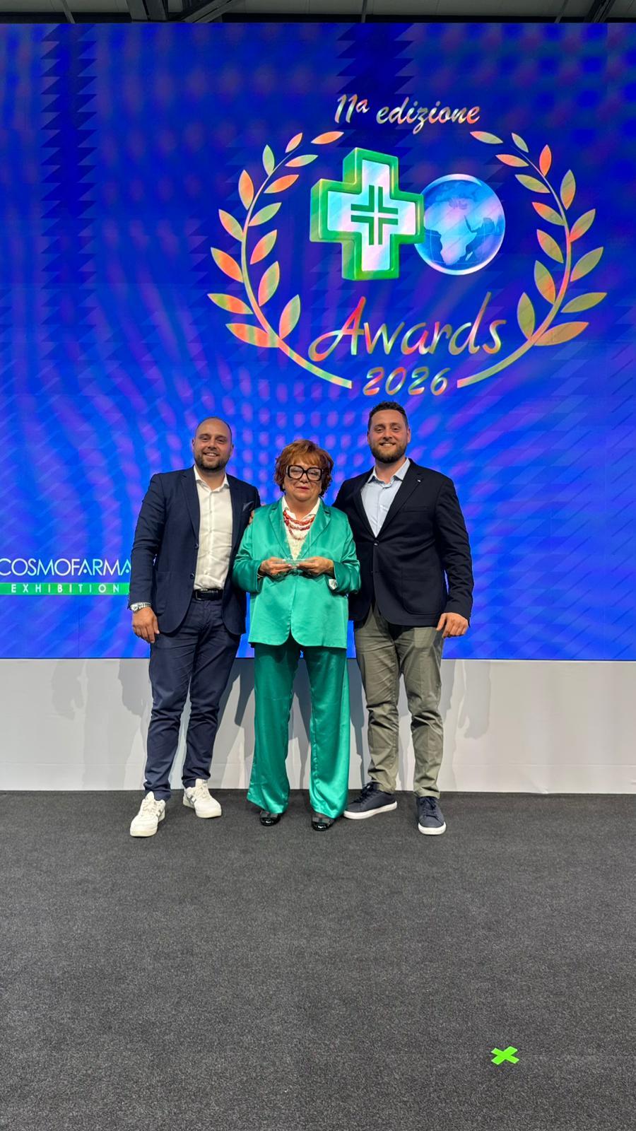https://api-sites-prd.saegroup.abinsula.com/api/social/image/contentid/policy:1.100871370:1779172126/bernicchi%20alberto%20e%20gabriele%20con%20la%20madre%20amelia%20augusta.jpeg