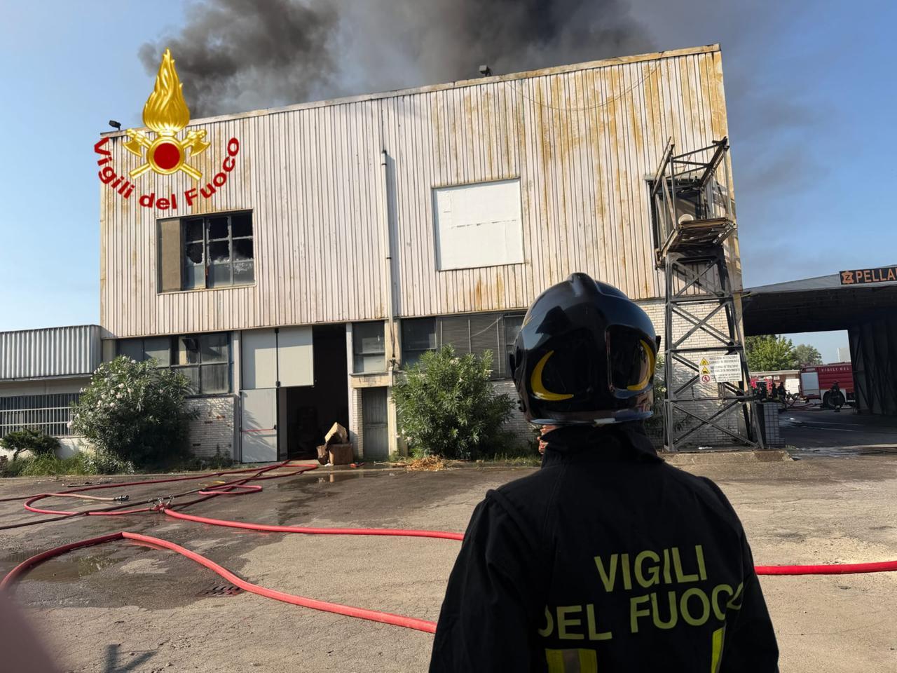https://api-sites-prd.saegroup.abinsula.com/api/social/image/contentid/policy:1.100900204:1785224822/incendio.jpg