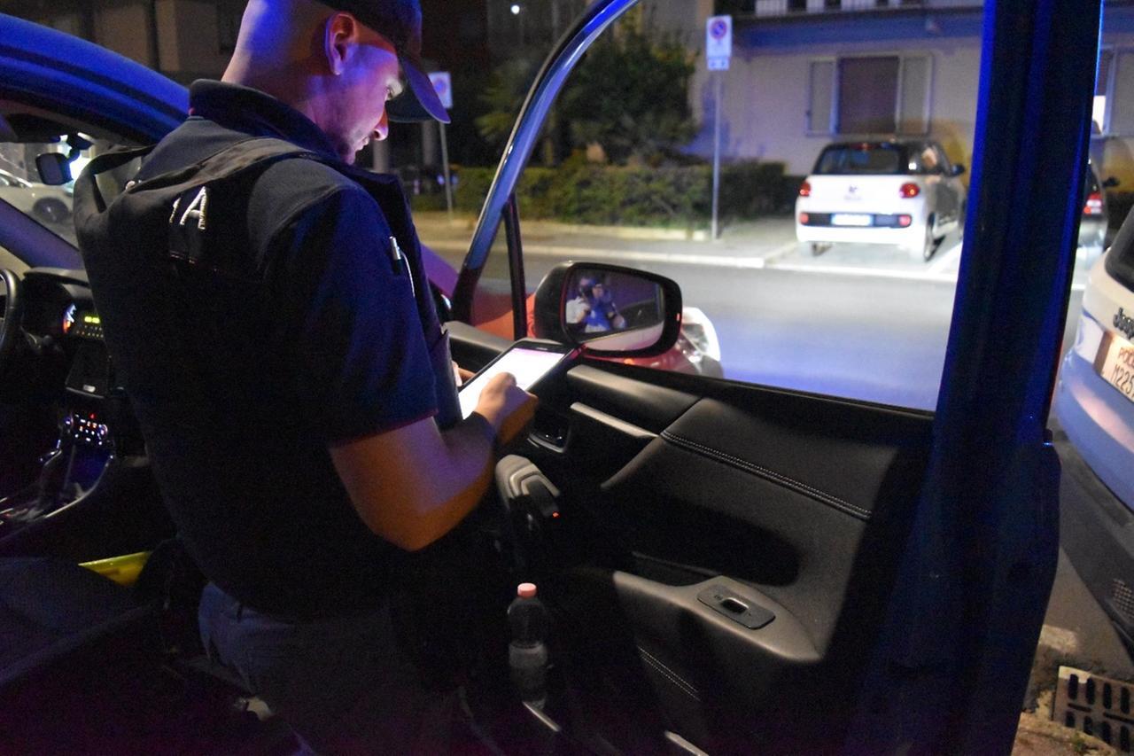 https://api-sites-prd.saegroup.abinsula.com/api/social/image/contentid/policy:1.100904334:1786174116/polizia.jpg