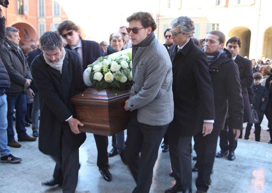 Il Duomo Gremito Per L ultimo Saluto A Marco Masini Gazzetta Di Reggio