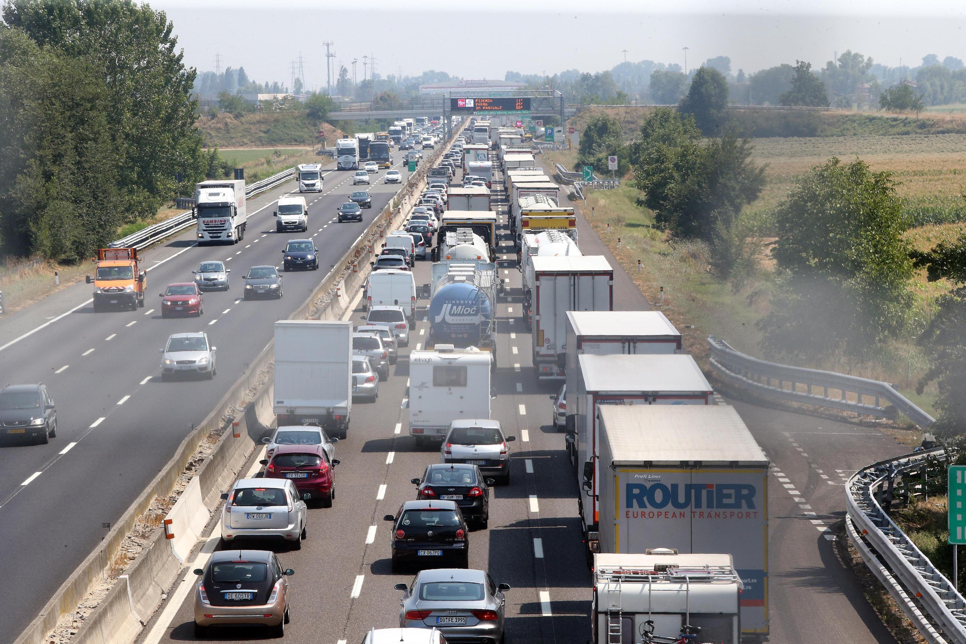 Incidente sull'A1, traffico in tilt - Gazzetta di Reggio