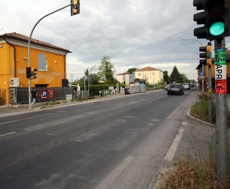 Modena, strisce pedonali cancellate alla Fossalta Gazzetta di Modena