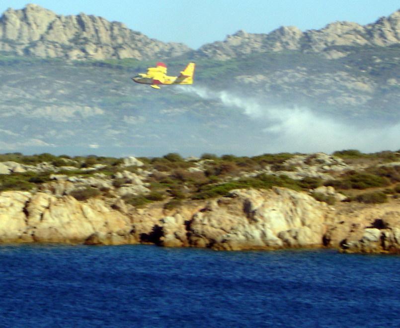 Arcipelago in fiamme, duecento evacuati La Nuova Sardegna