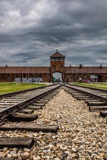 La tragedia della Shoah vista con gli occhi dei bambini - La Nuova Sardegna