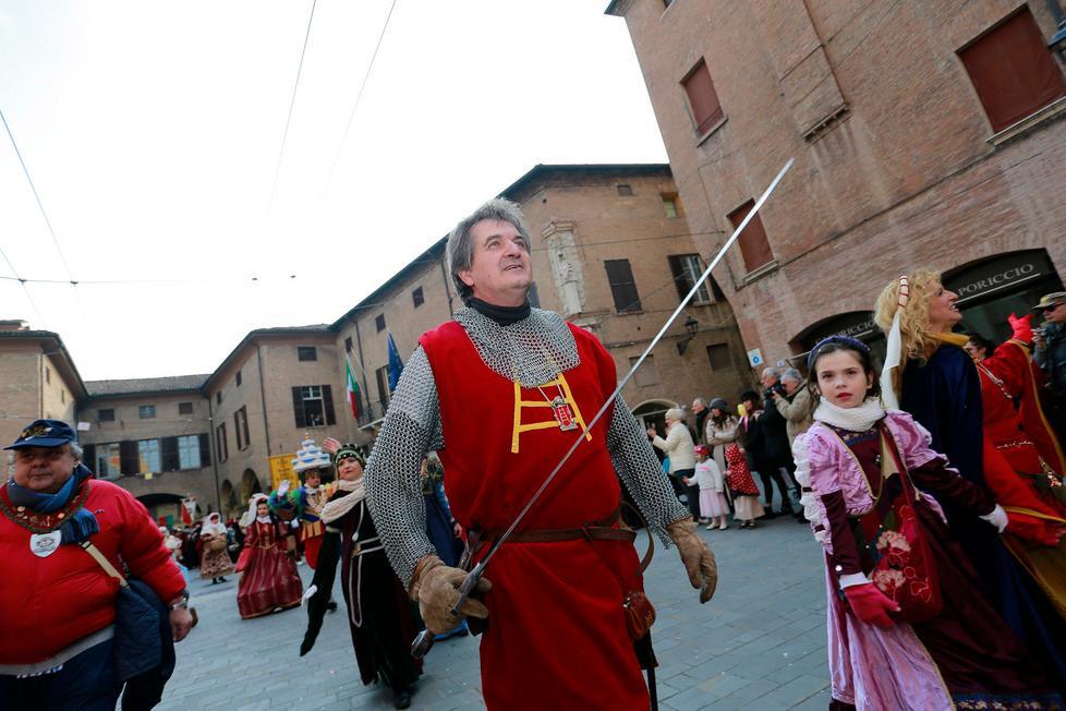Carnevale 2017 I Volti E Le Maschere Lungo Il Percorso Di Sandrone A carnevale-2017-i-volti-e-le-maschere-lungo-il-percorso-di-sandrone-a