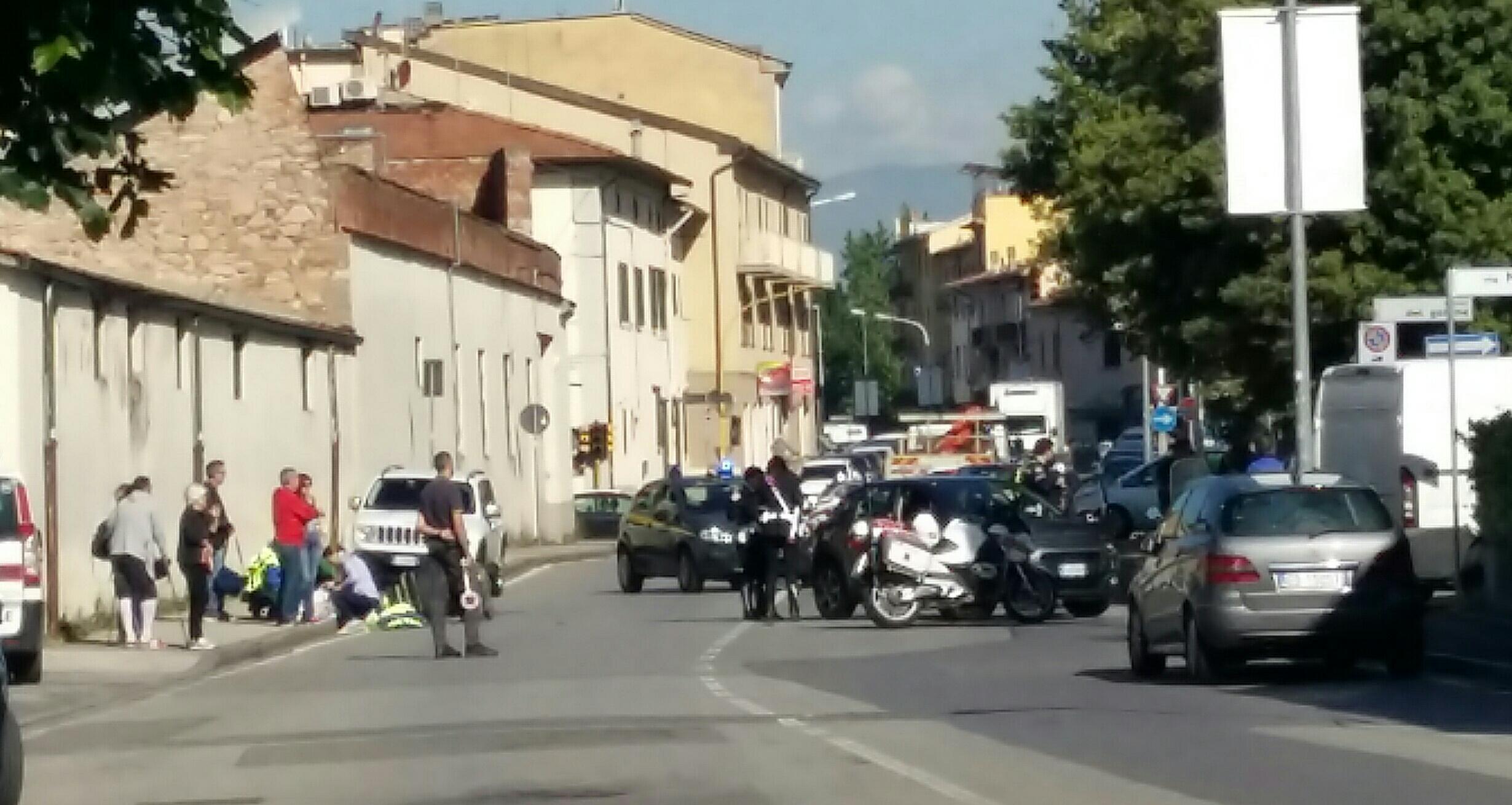 Via Mozza Sul Gorone Prato Incidente e traffico in tilt in via Mozza sul Gorone Il Tirreno