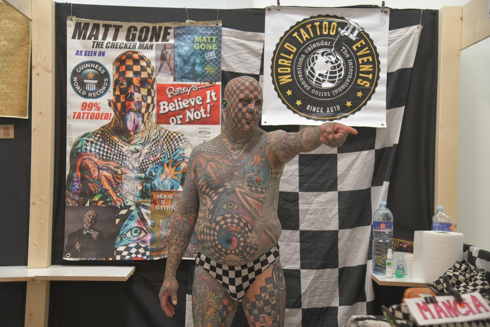 L'uomo più tatuato del mondo all'Olbia Tattoo Show La Nuova Sardegna L'uomo più tatuato del mondo all'Olbia Tattoo Show La Nuova Sardegna