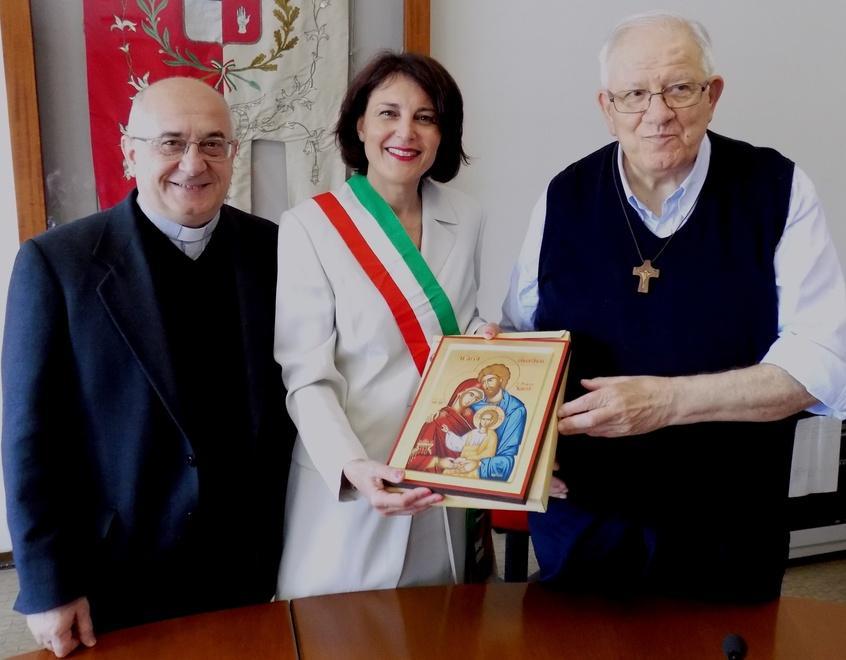 Sacerdote da 50 anni «Don Raff, esempio di umanità e civiltà» La Nuova Ferrara Sacerdote da 50 anni «Don Raff, esempio di umanità e civiltà» La Nuova Ferrara