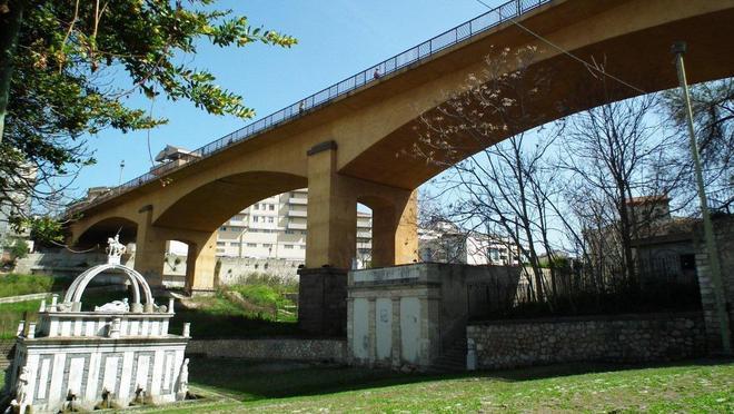 Sassari, troppi suicidi dal ponte Rosello il quartiere dice basta La