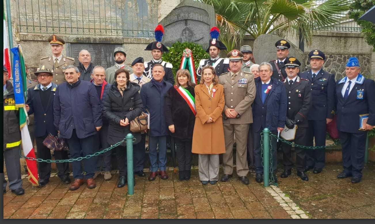Giave ha onorato i caduti in guerra - La Nuova Sardegna