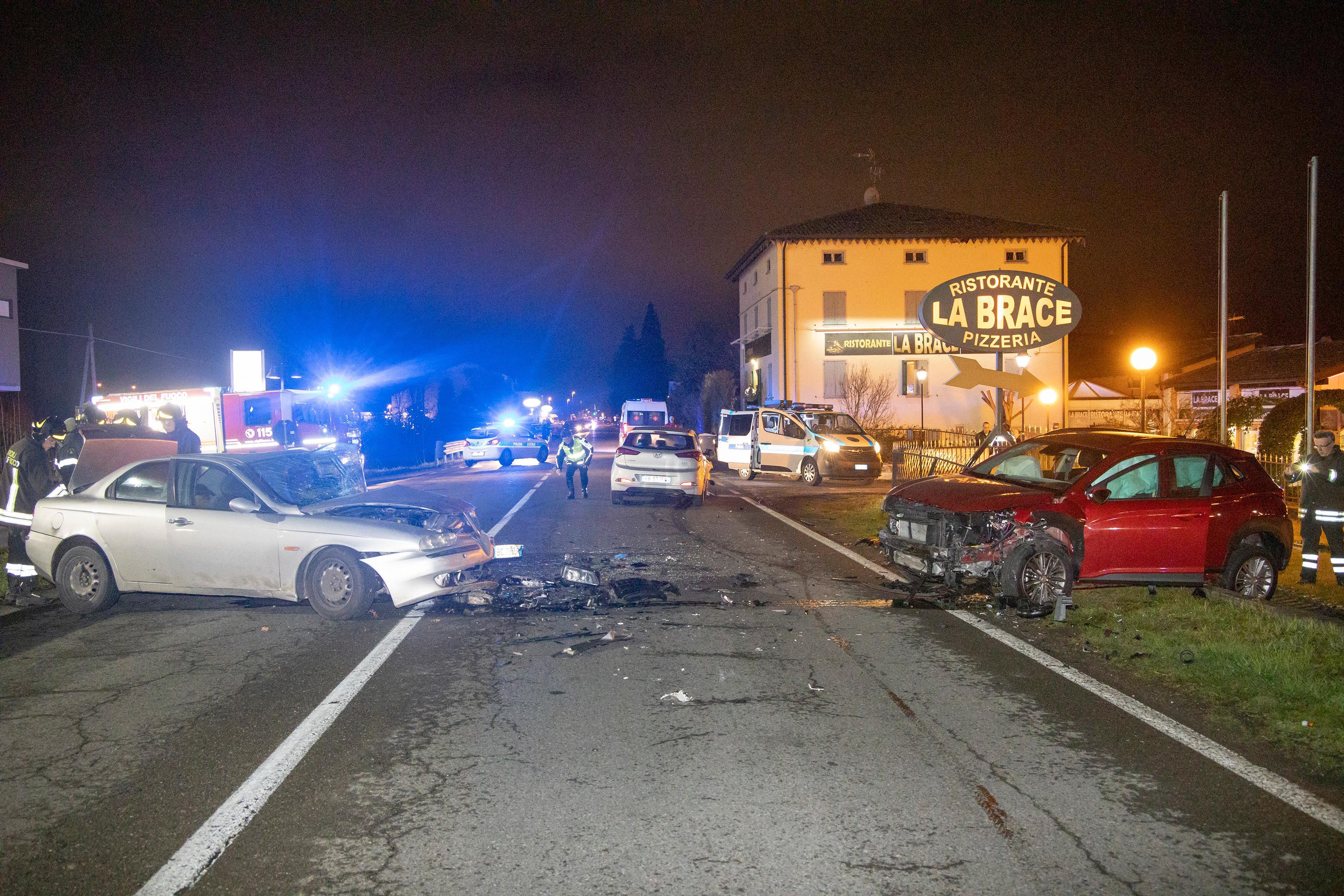 Modena. Schianto frontale alla Fossalta Via Emilia chiusa per ore