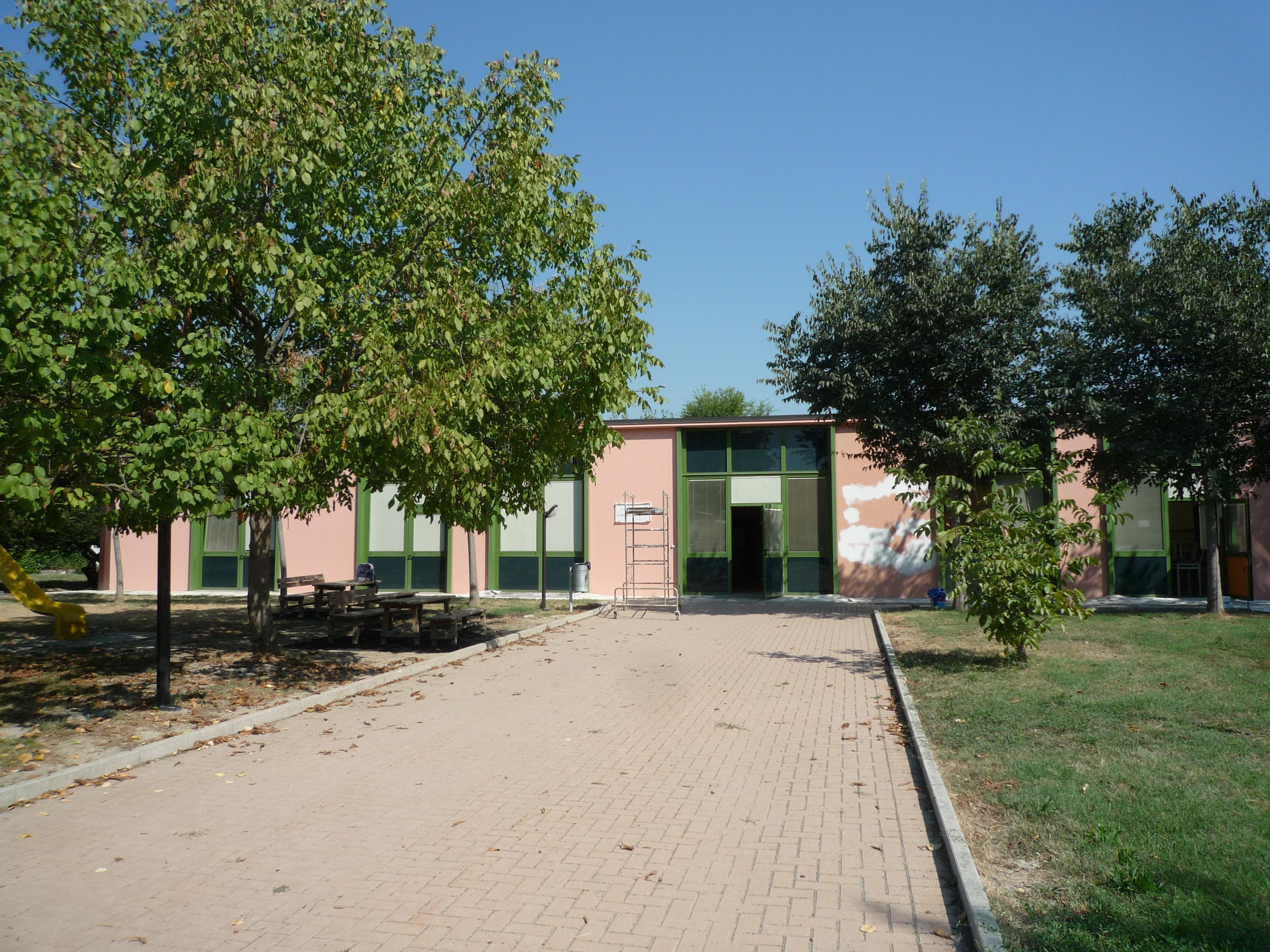 Modena Catturato Ladro Seriale Delle Scuole Guidava Una Banda 