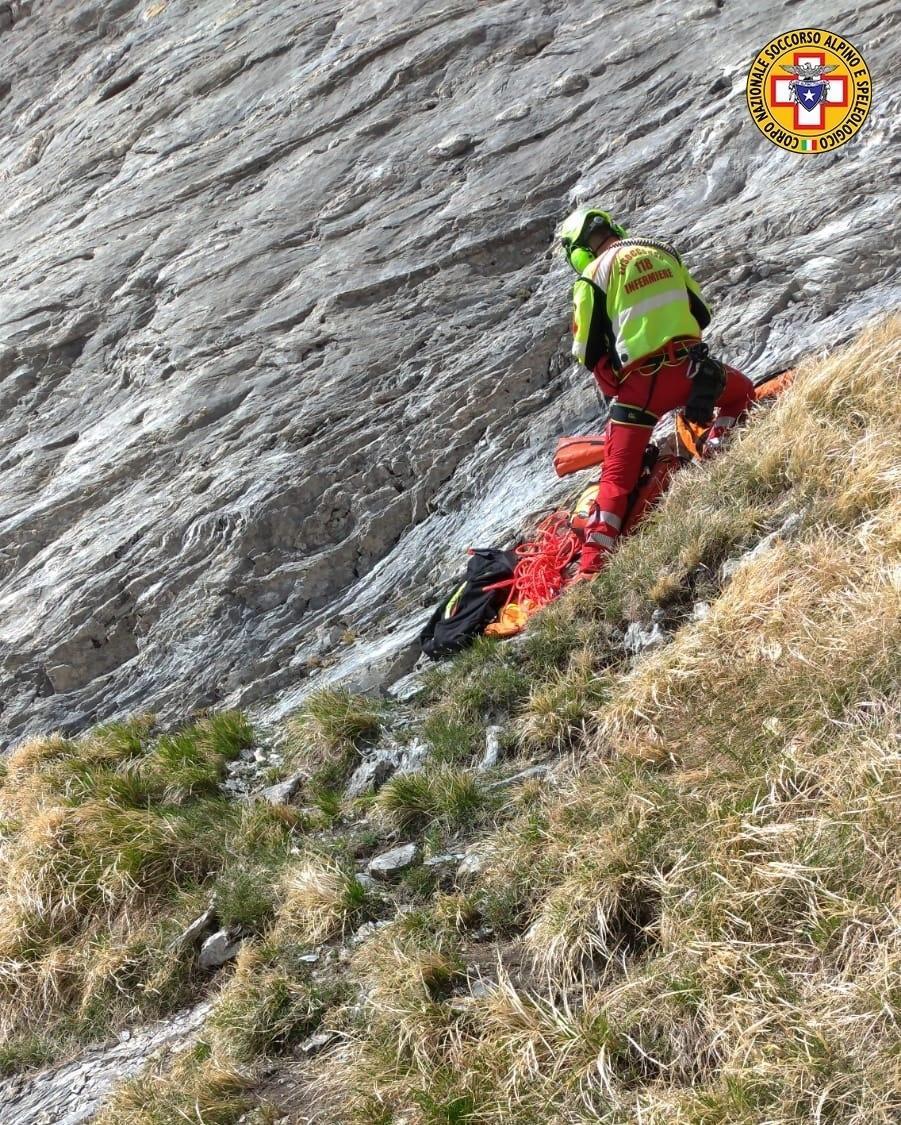 Morto un escursionista precipitato sulle Apuane - Il Tirreno