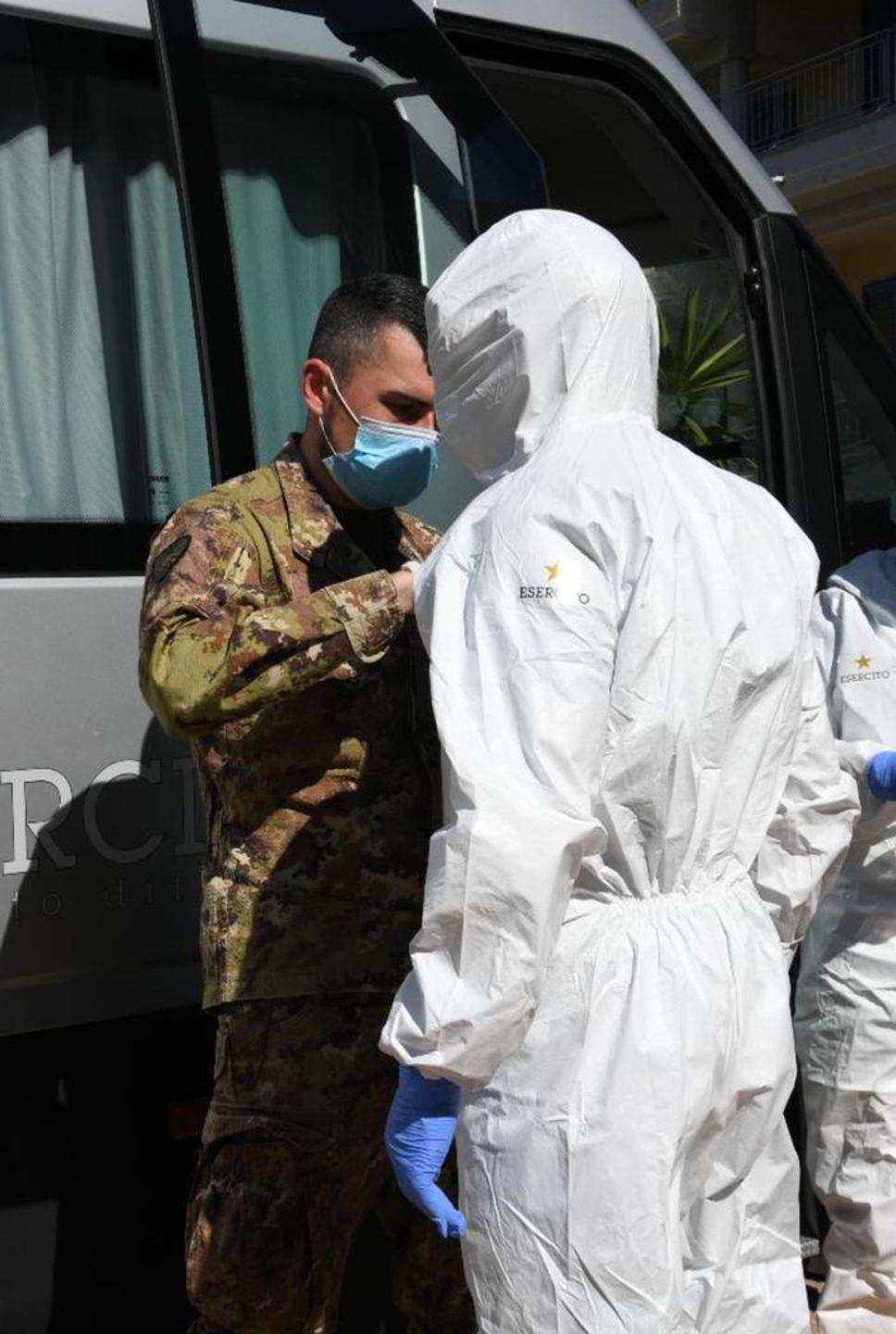 Squadretta Per Antina Zanzariere Ad Ante Scorrevoli - Confezione Da 4 Pezzi - Foto 2