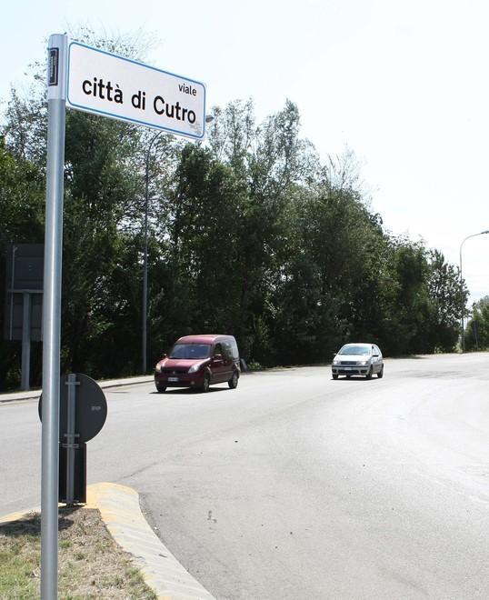 Mafie sciolto il Comune di Cutro, paese “gemellato” con Reggio Emilia Gazzetta di Reggio
