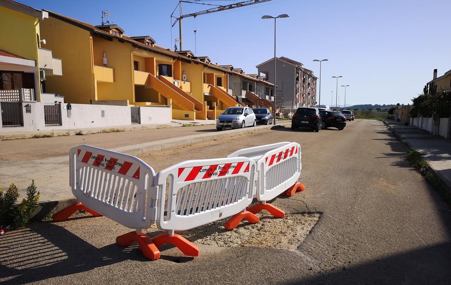 Transenne Estensibili Per Esterno | Acciaio 25 Mm | Con Ruote | 1.2x5 M | Per Sicurezza E Lavori - Foto 6