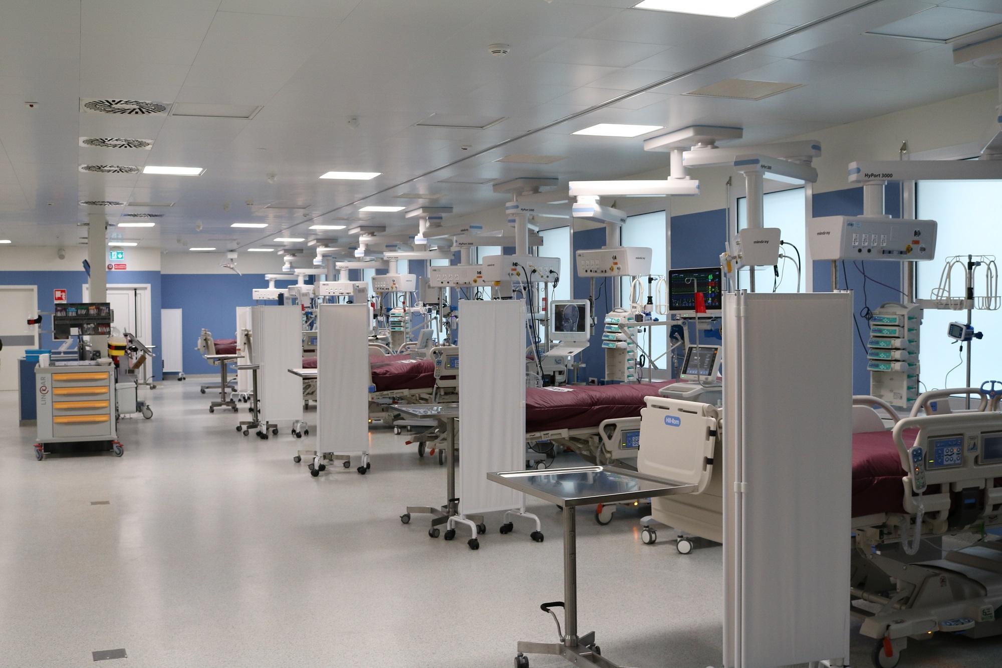 Covid 19, aperto l'hub di terapia intensiva al Policlinico di Modena