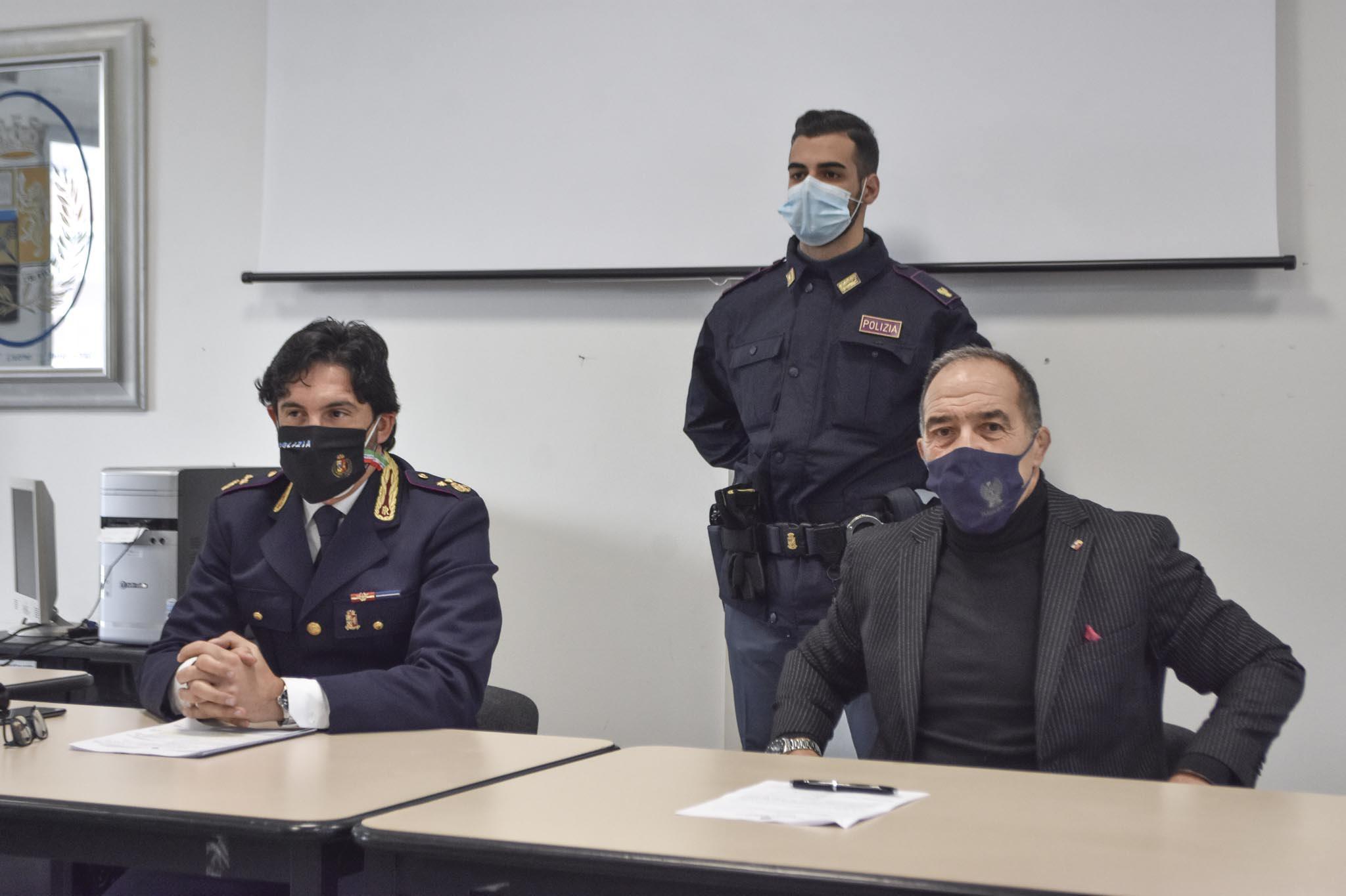 questura di livorno sede distaccata