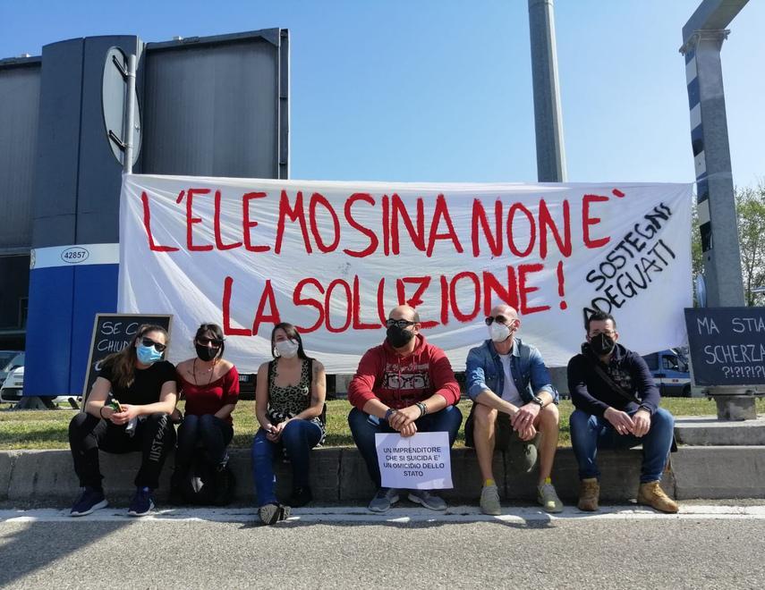 I ristoratori occupano un autogrill dell’A1 Gazzetta di Reggio